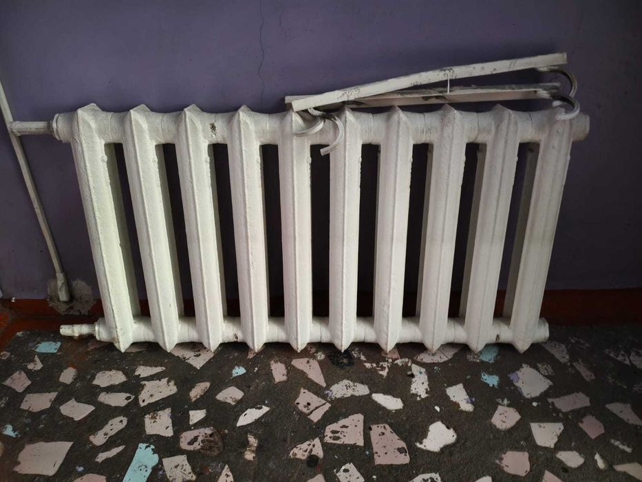 Батарея чугунная советская