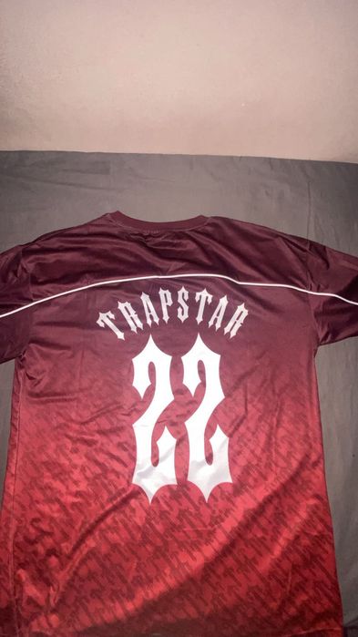 Trapstar jersey. Удобна тениска за лятото.