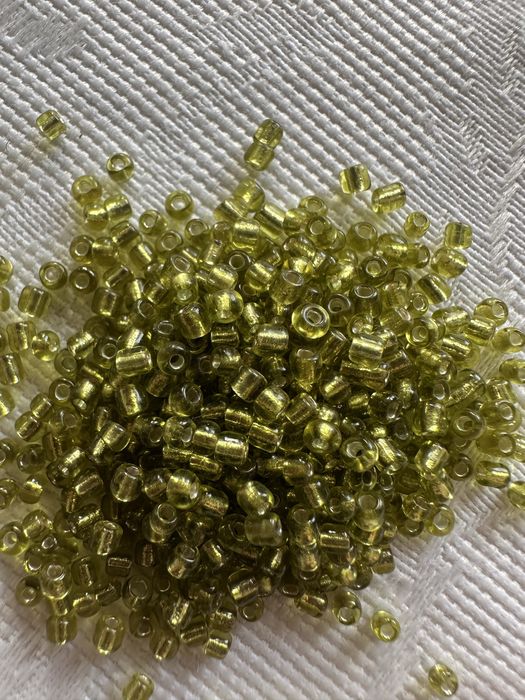 Бисер. Стеклярус. Чехия. Китай.