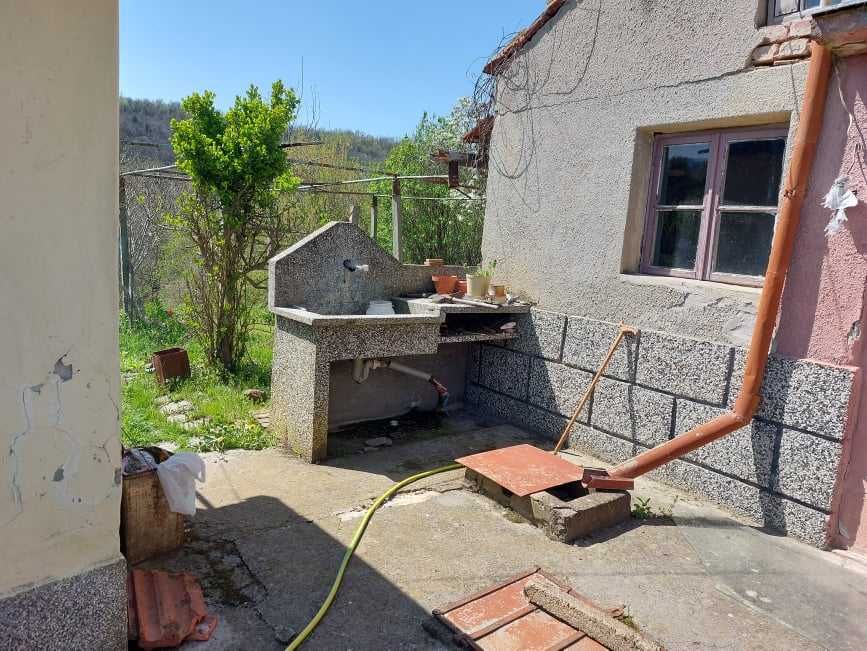 Продава се Къща в с. Пчелище, Област Велико Търново - 150 кв.м за 280 €/кв.м - Снимка #13