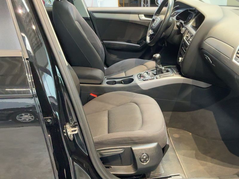 Audi A4 2.0 TDI ultra Attraction 2014