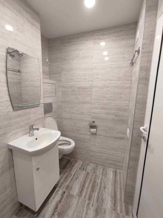 Двустаен ап. под наем в кв. Младост 4