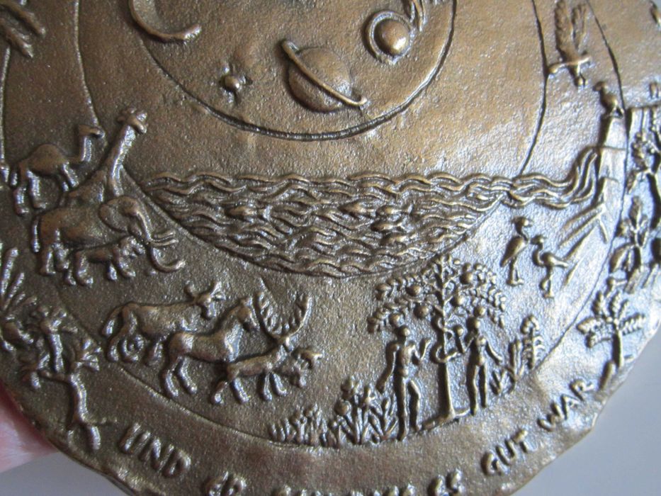 cadou rar  sculptura Creatia Geneza Hermann Schilcher bronz masiv 1970