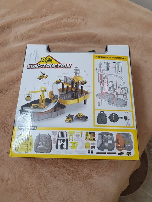 Продам игрушку Конструктор Баскпарк