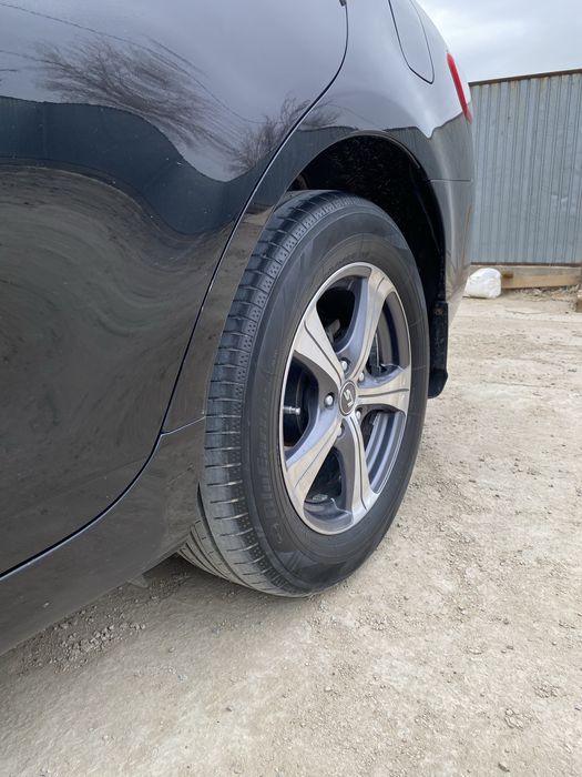 Титановый диски покрышкасымен