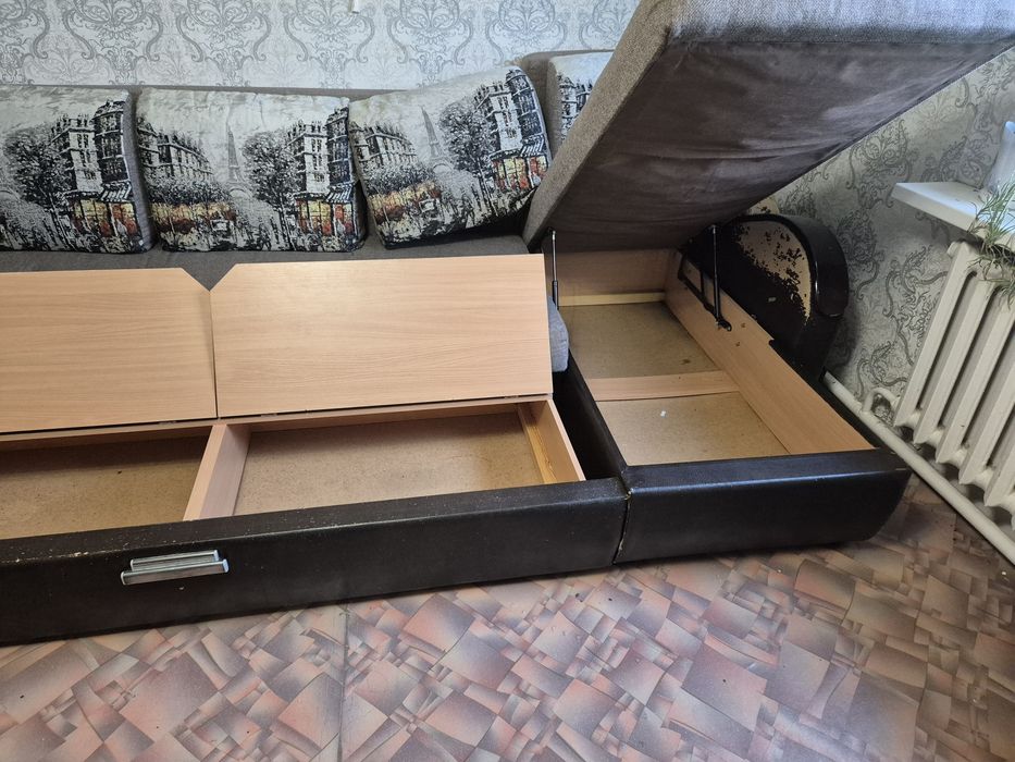 Продам диван в хорошем состоянии