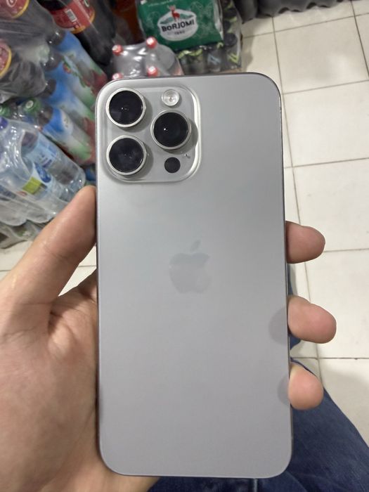 Iphone 15 pro max 256 gb  desert titat