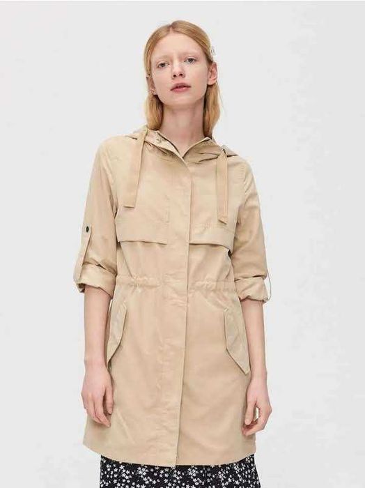 Дамски спортноелегантен тренчкот Cropp S/M