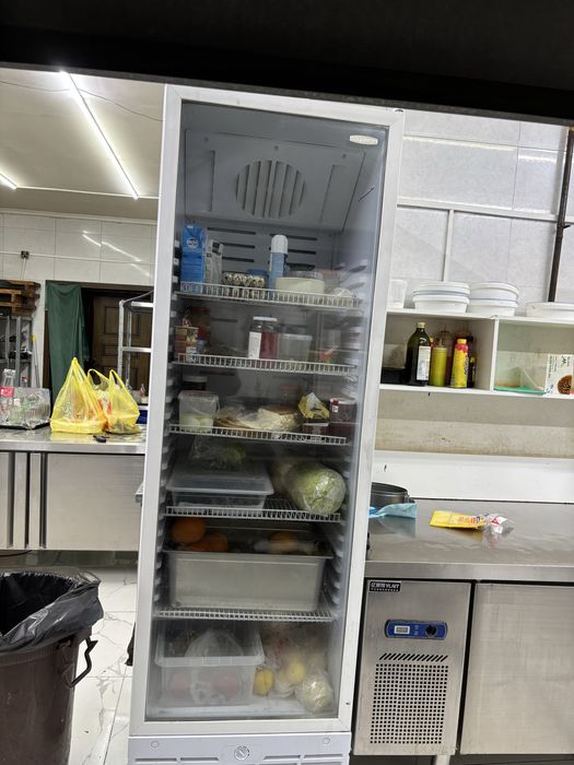 Екі морозильник бір витрина холодильник сатылады