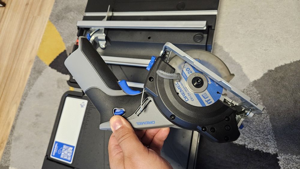 Circular Dremel 12V 2 in 1