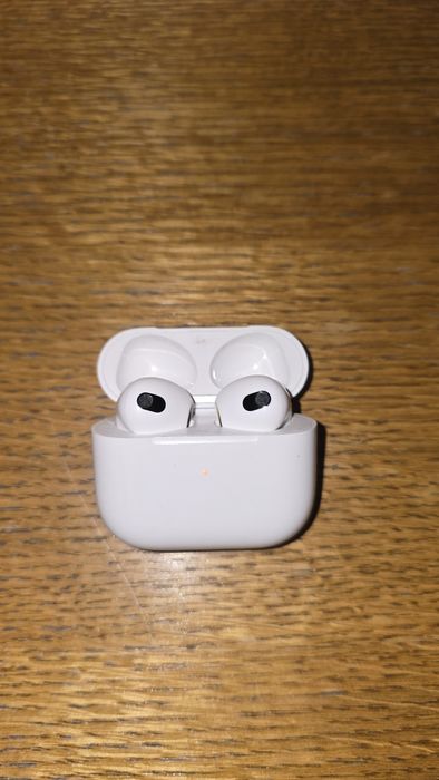 Apple AirPods 3 2021