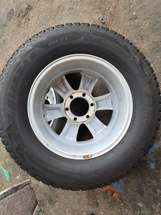 265-65-R17 Prado150 диски с резиной