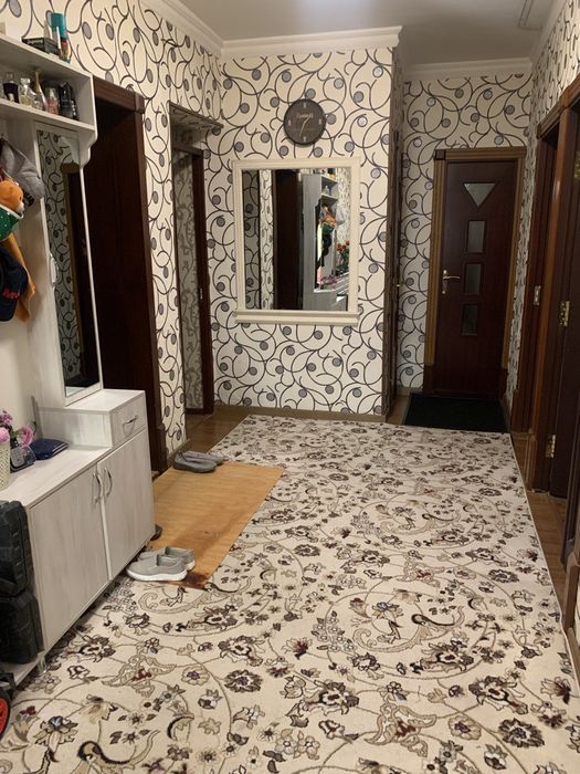 Уй сотилади келесс массивда