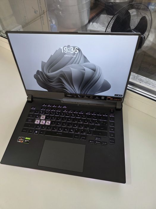 Ноутбук Asus rogstrix g513