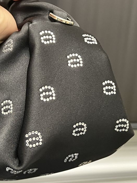 Продам сумочку от Alexander Wang