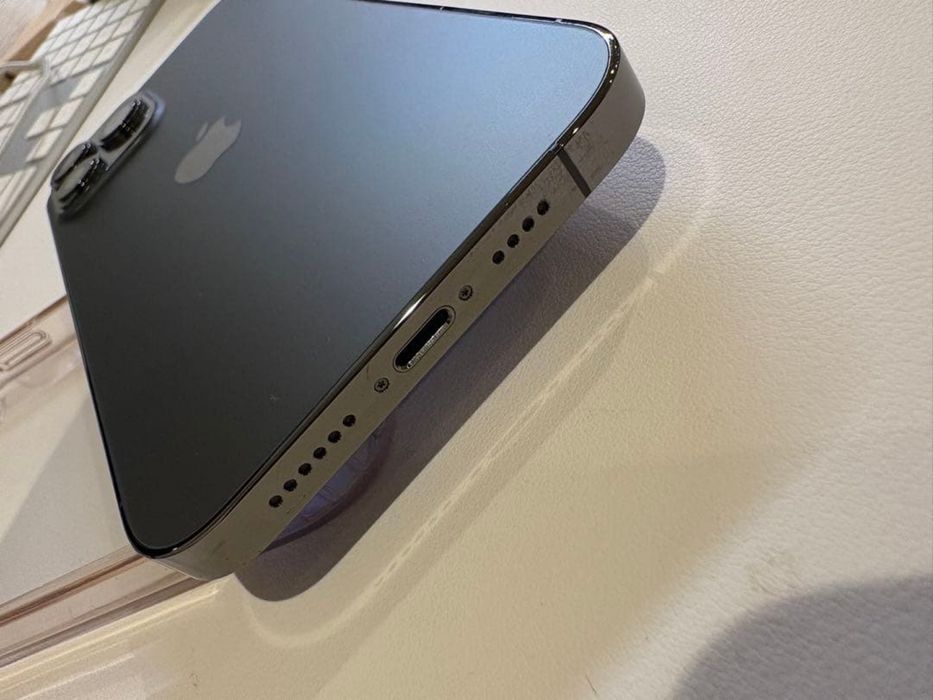 13 Pro 256гб. АКБ 100%. Новый