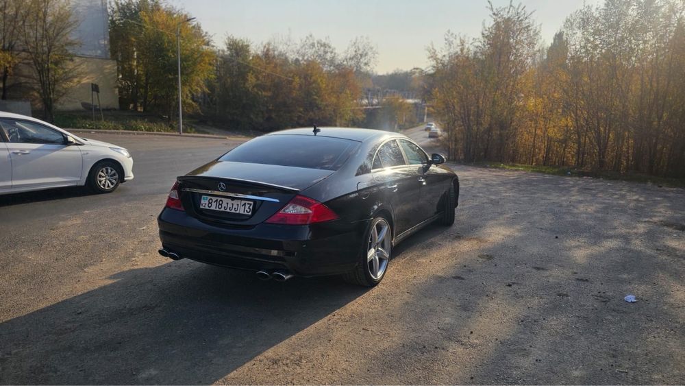 Месредес CLS 550 с водительям