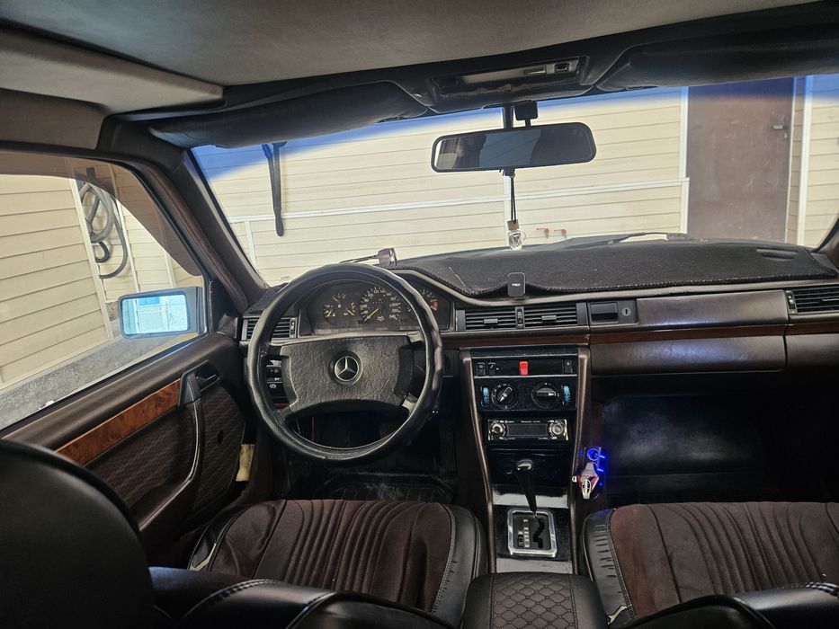 Мерседес W 124 сатылады