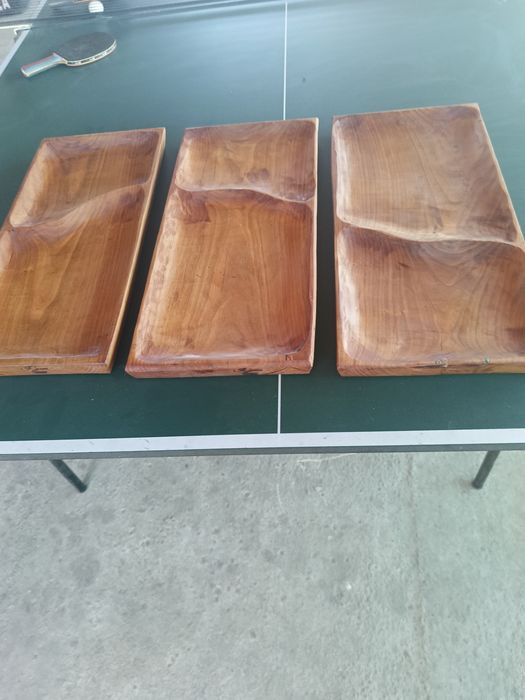 Tăvițe din lemn de cireș