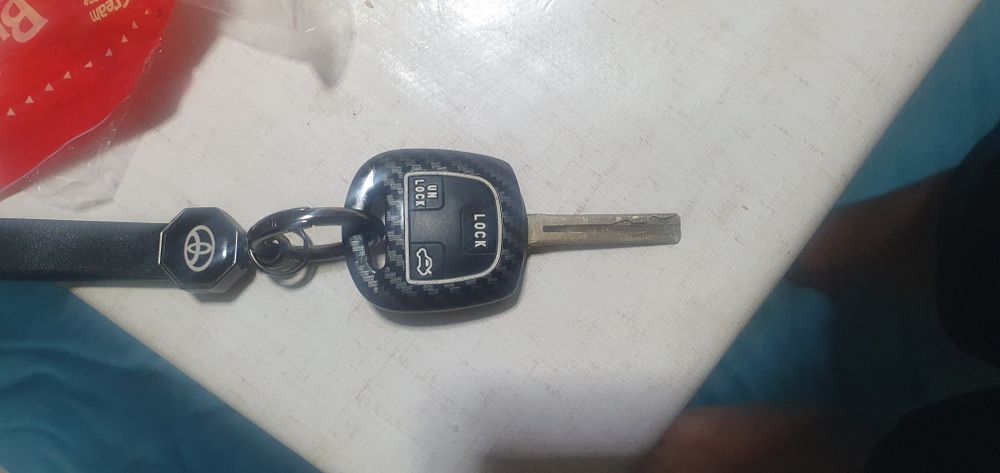 ключ от машины тоуота