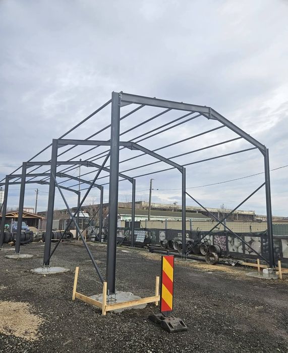 Structura metalica 10x20x4ml stâlpi ferme grinzi