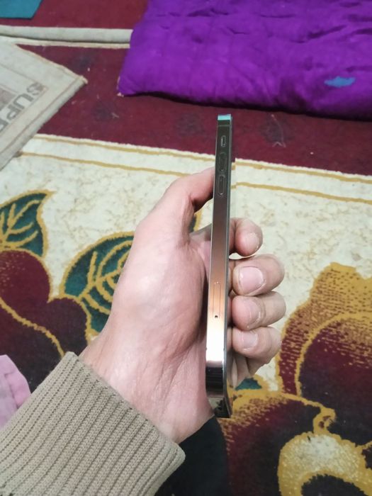 Iphone 12 pro idealni