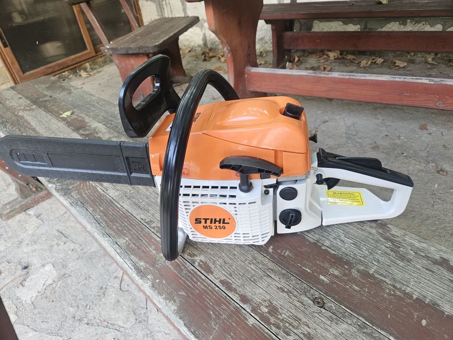 STIHL MS 250 Нова
