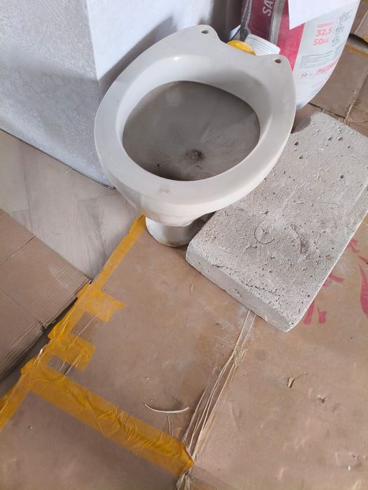 Продается Унитаз б/у
