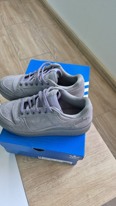 Adidasi Forum Bold