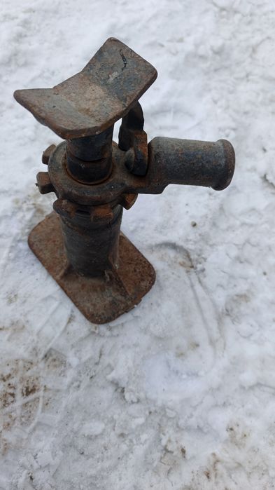 Домкрат Советский