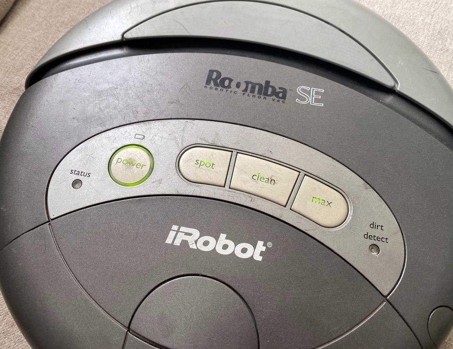 iRobot Roomba SE cu baterie - nu tine - fara incarcator