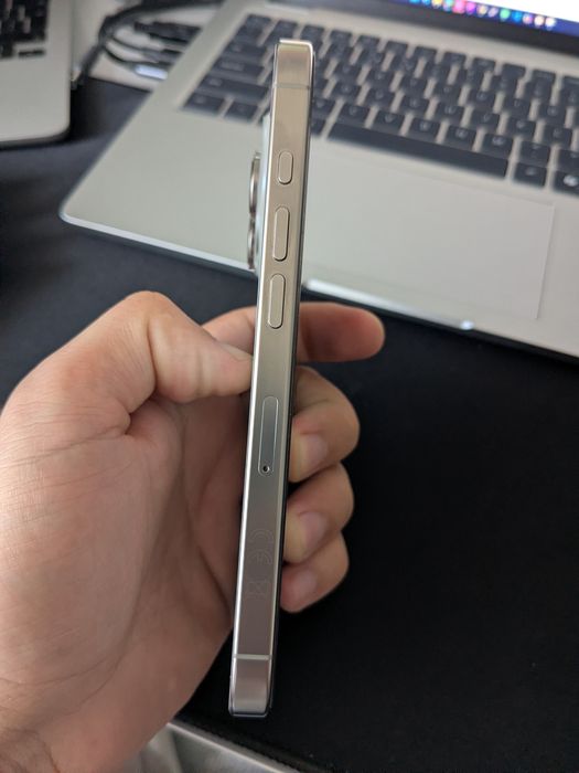 iPhone 16 Pro 256GB Natural Titanium