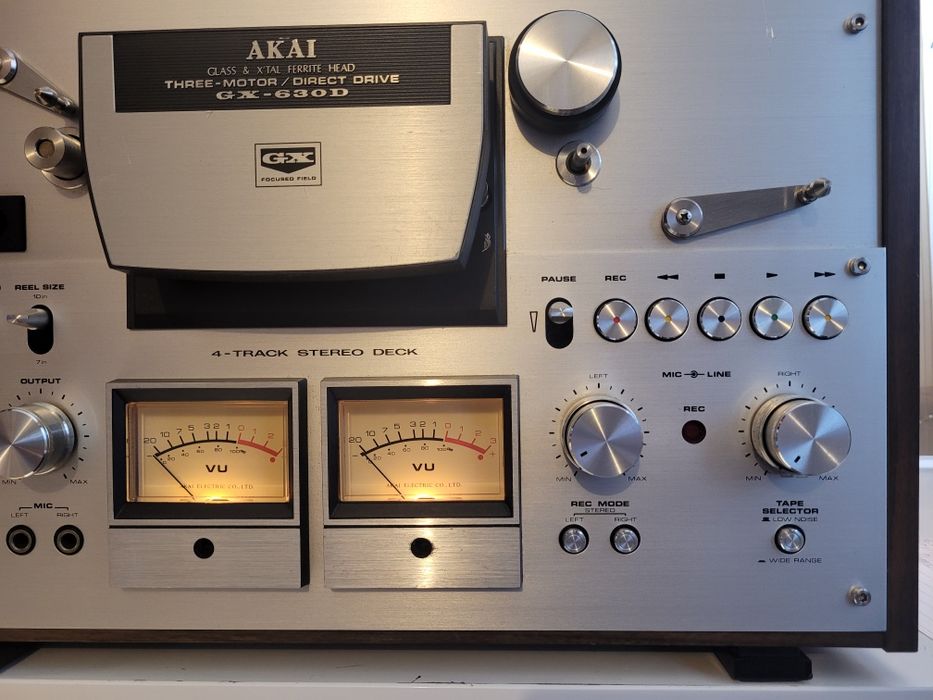 Akai GX 630 aparat