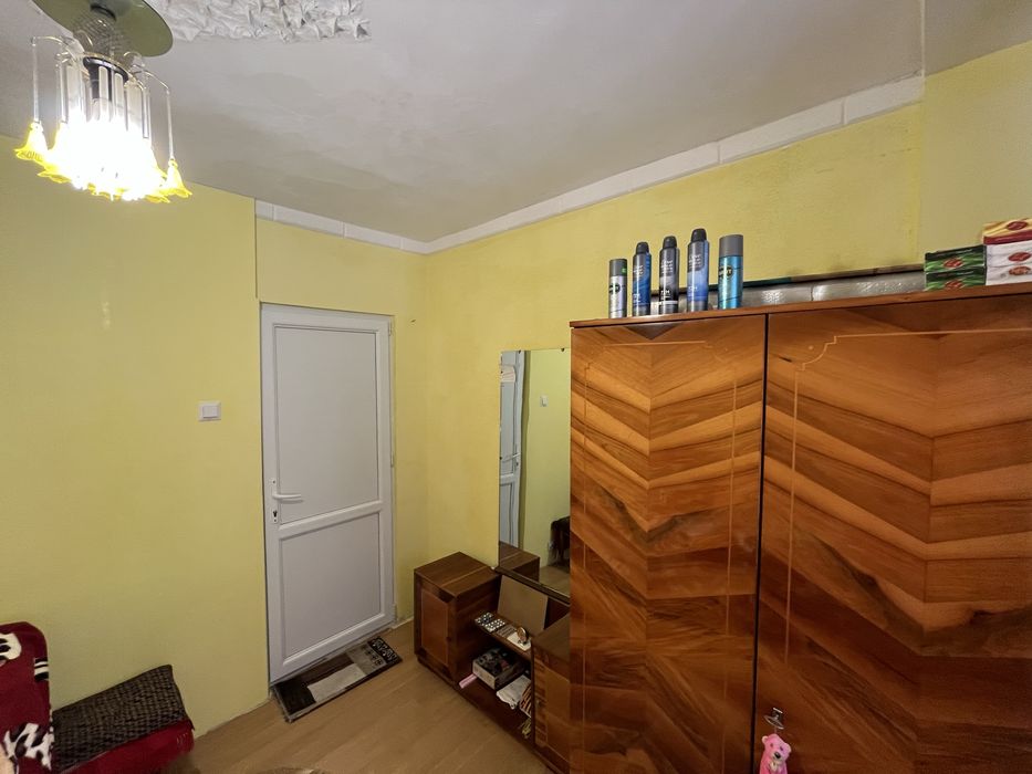 Vand apartament urgent!