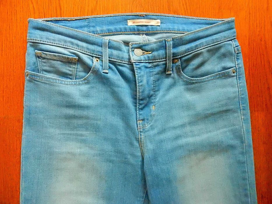 Blugi Levi's 311 Shaping Skinny. Marime 29. Impecabili, ca noi.