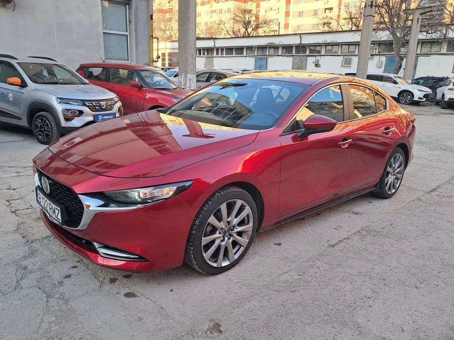 Mazda 3 Mazda 3 sedan 2.0l e-Skyactiv X 186cp 6AT Centre Line