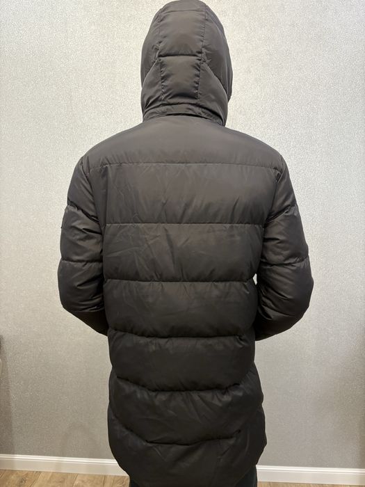 Продаю куртку Calvin Klein