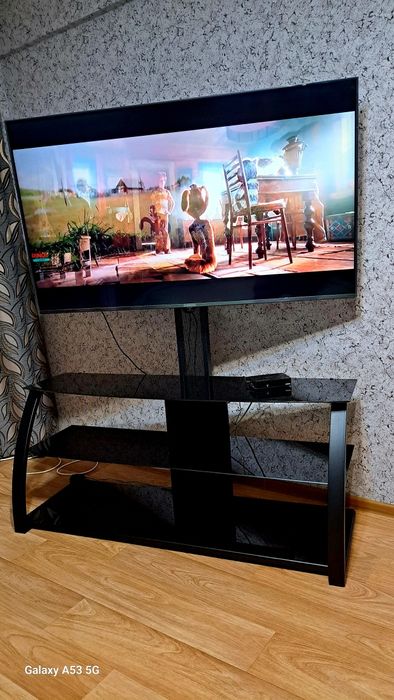 Продам напольное крепление для телевизора  до 65 дюймов