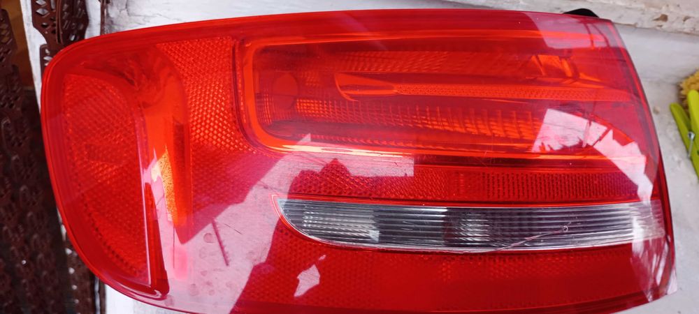 Ляв стоп за audi a4 b8 комби