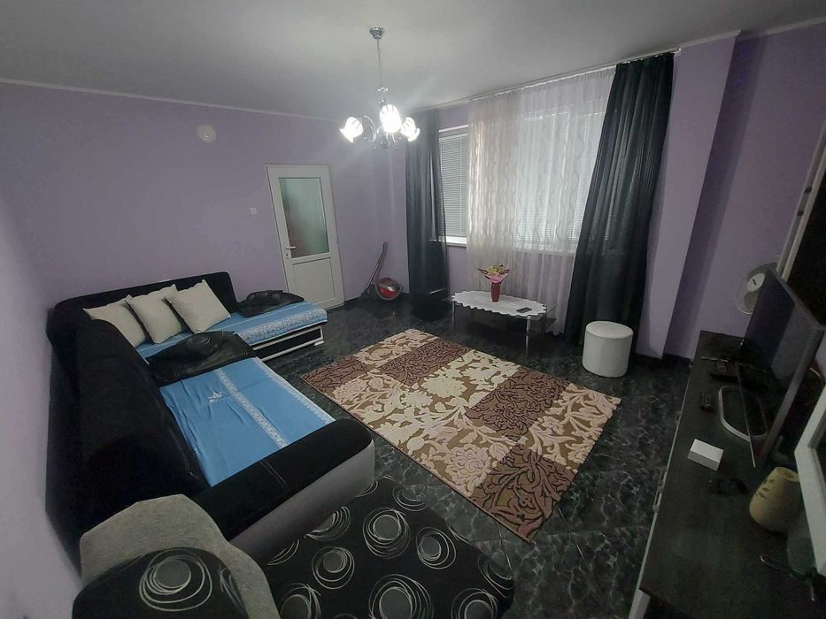 Дава се под наем Тристаен апартамент в Търговище, Център - 65 кв.м за 280.5 € - Снимка #8