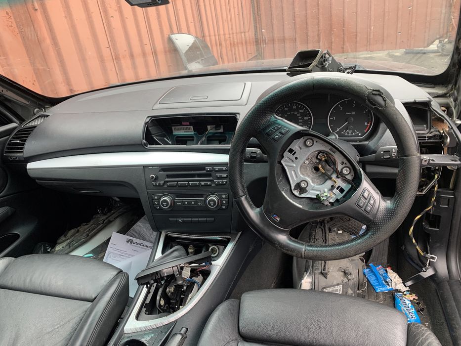 Продаваме на части бмв е81 120д 177кс bmw e81 120d.