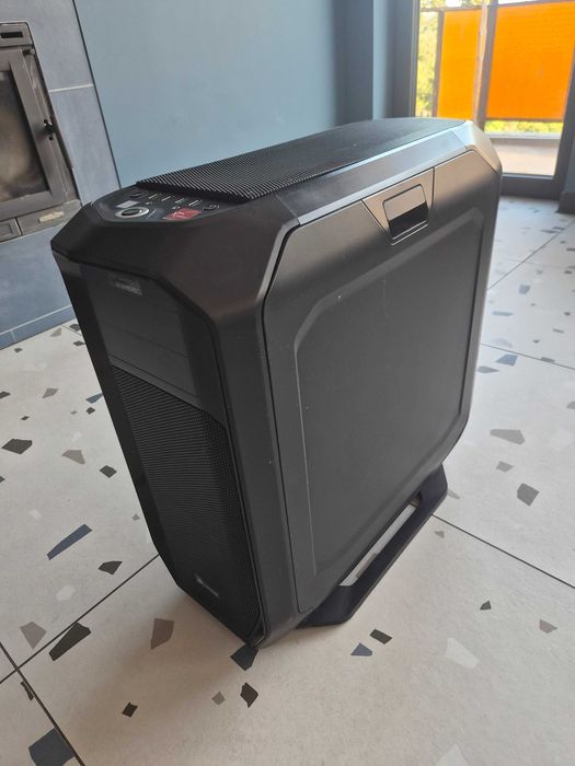 Graphite Series™ 780T Full-Tower PC Case