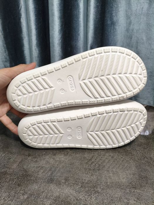 Оригинальные тапочки Crocs