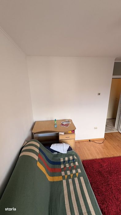 Vând apartament 2 camere decomandat etaj 4/4