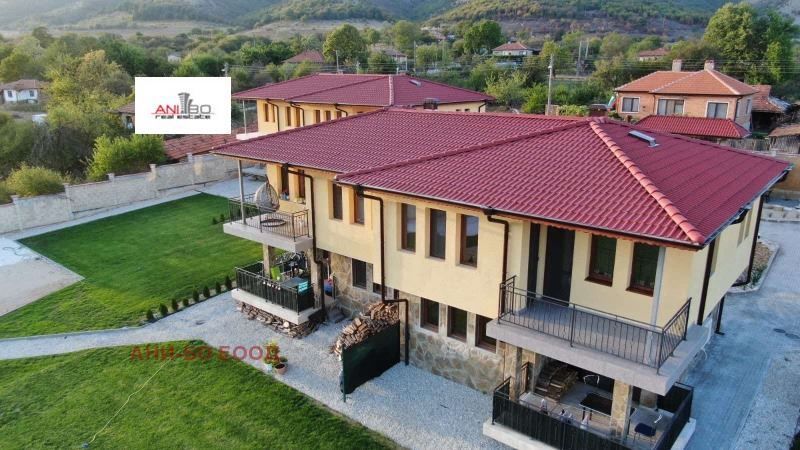 Продава се Къща в Долни чифлик - 138 кв.м за 971 €/кв.м - Снимка #1