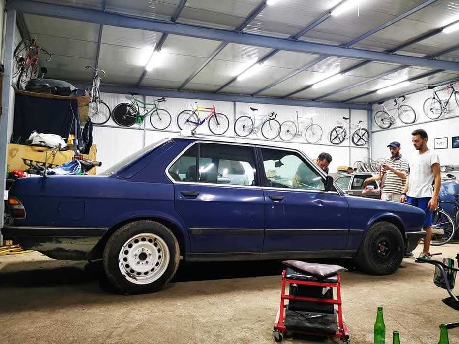 BMW Seria 5 1985 — imagine 1