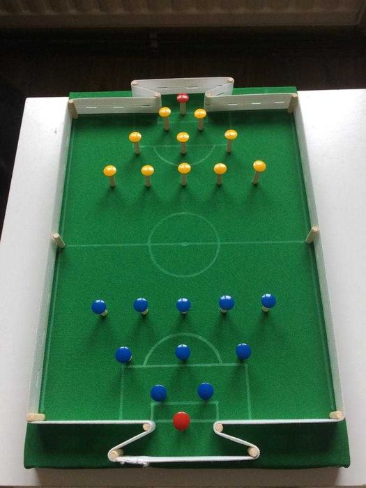 Joc fotbal de colecție, cu bilă și pioni din lemn pentru copii