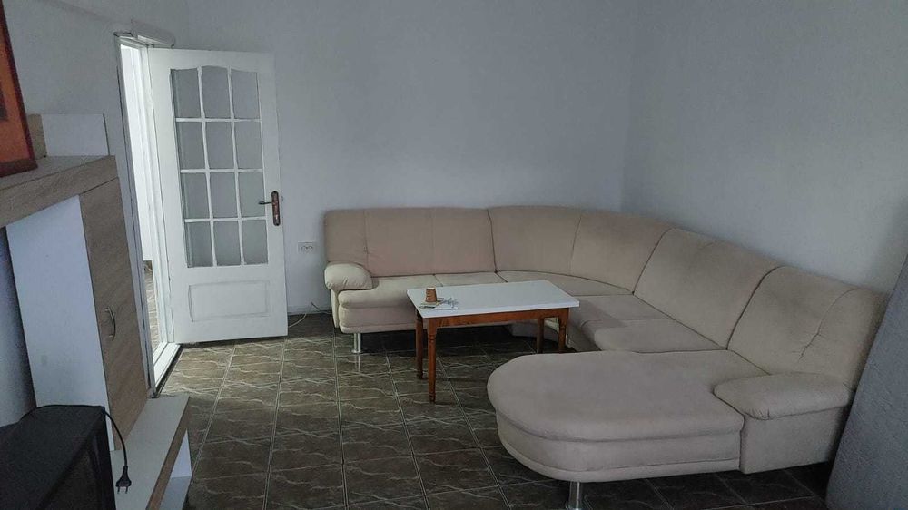 Apartament ultra-central – vizavi de Direcția Muncii, Etaj 4 cu acoperiș, CT și izolat, OFERTA SUB PRETUL PIETII!!
