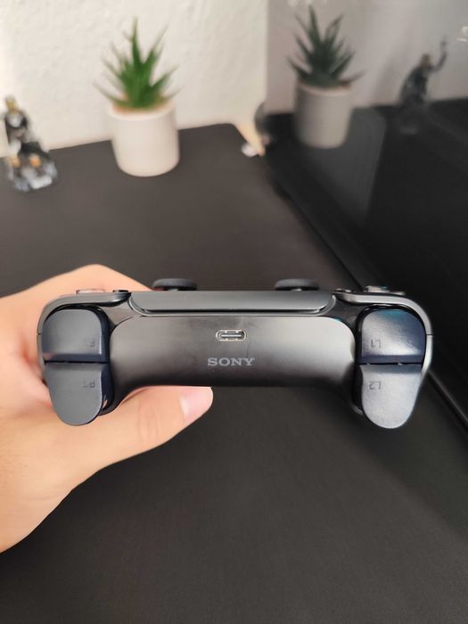 Оригинален безжичен контролер за PS5 Sony DualSense (Като нов)