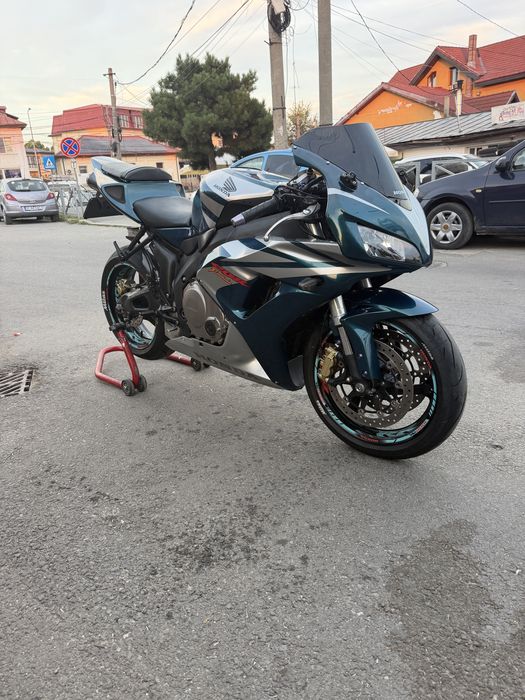 Honda cbr 1000rr